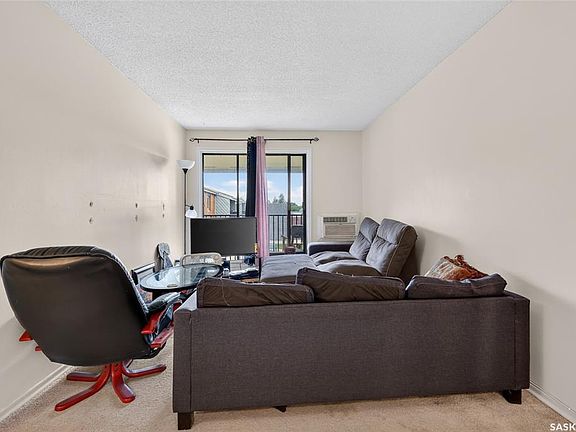 5th image of UNIT 39-4219 Degeer STREET