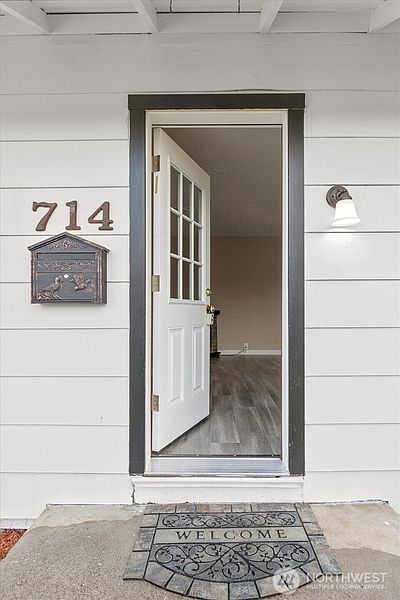 3rd image of 714 S 7th Avenue