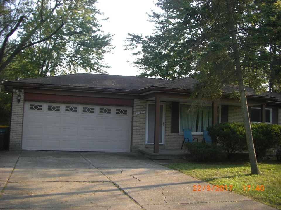 1st image of 29671 Medbury St