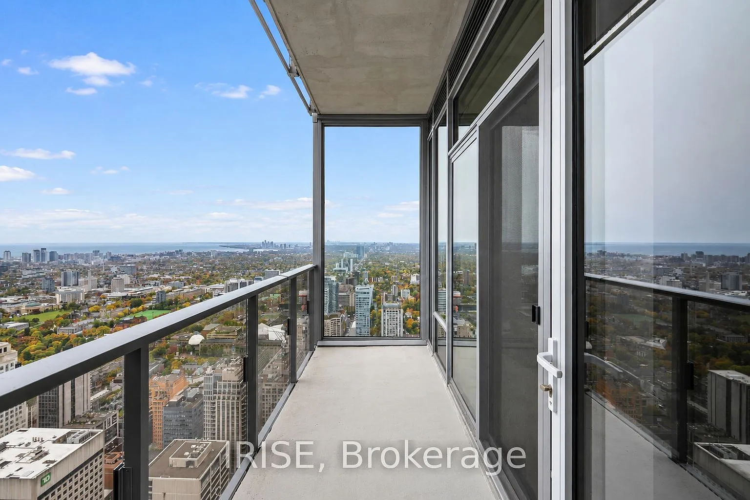 3 bed, $5,800 — Photo 2