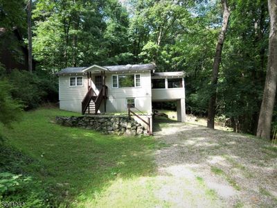 39 Onteora Rd, Highland Lakes, NJ, 07422