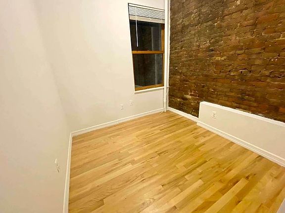 5th image of 134 W 15th St APT 3re