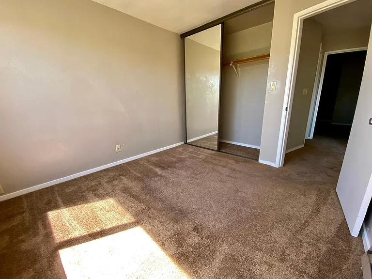 512 Galer St — Photo 4