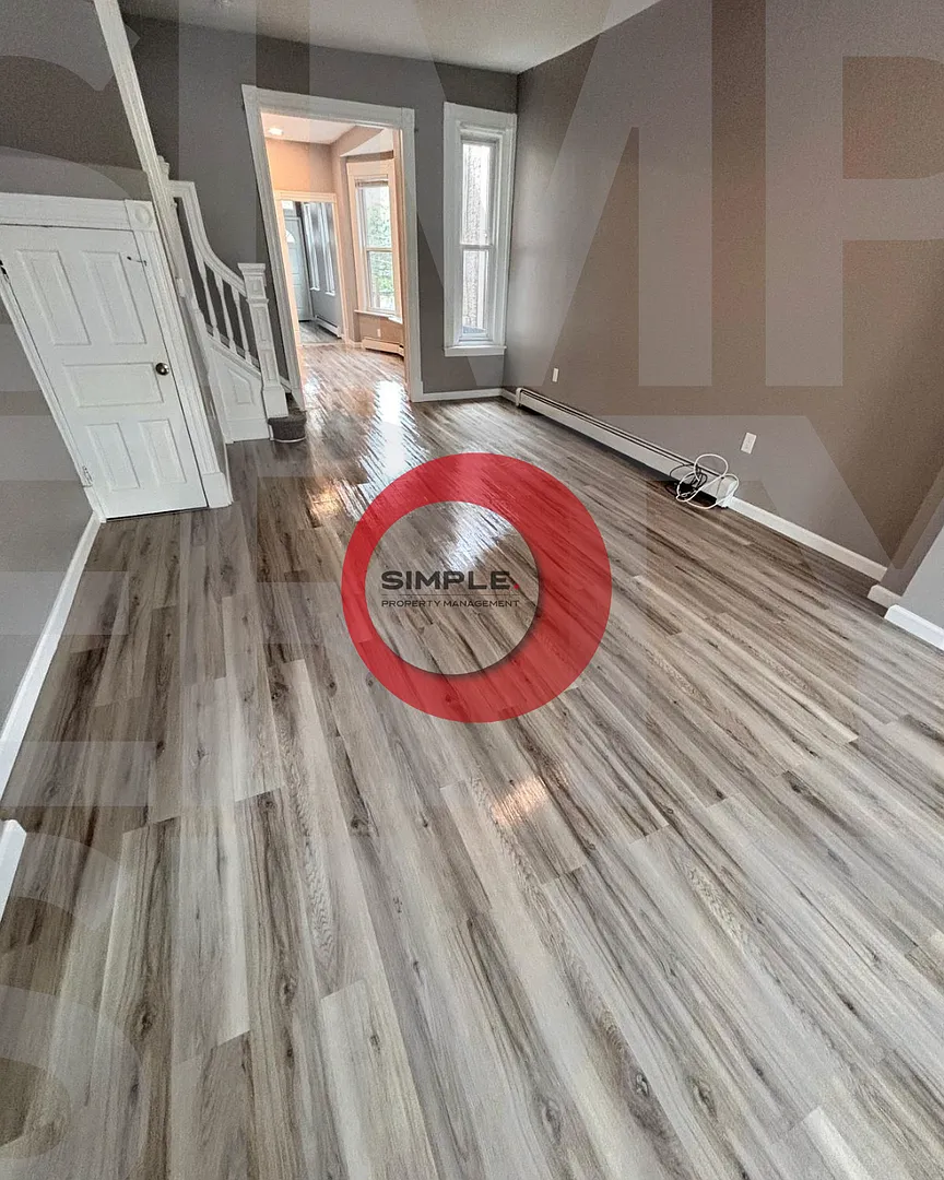1344 Good Street — Photo 4