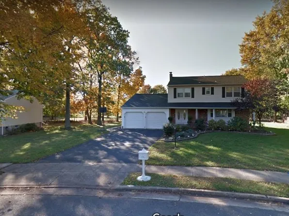 7 Traci Ln, Piscataway, NJ 08854