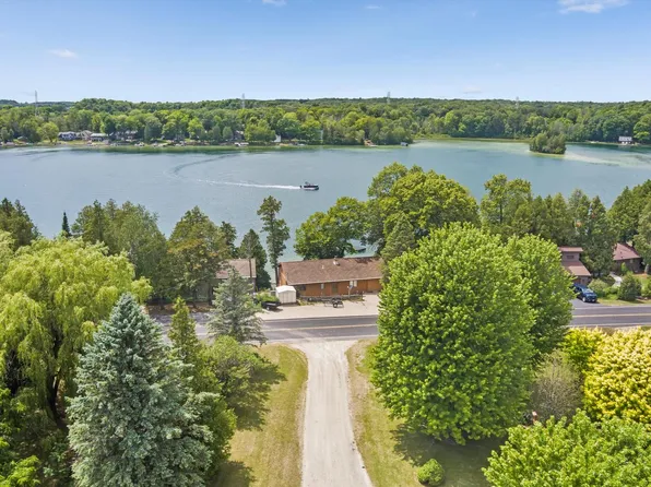 9320 Pigeon Lake ROAD, Valders, WI 54245