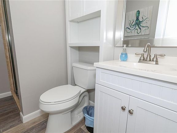 4th image of 27825 Hickory Blvd