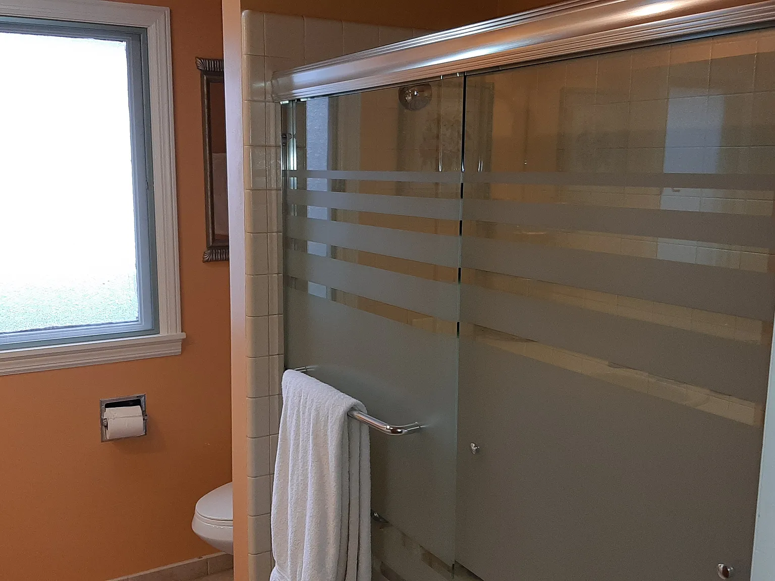 4 bed, 2.5 bath, 2460 sqft, $900 — Photo 4