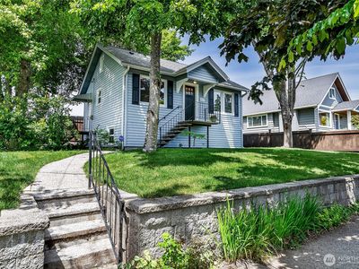 8047 Earl Avenue NW, Seattle, WA, 98117