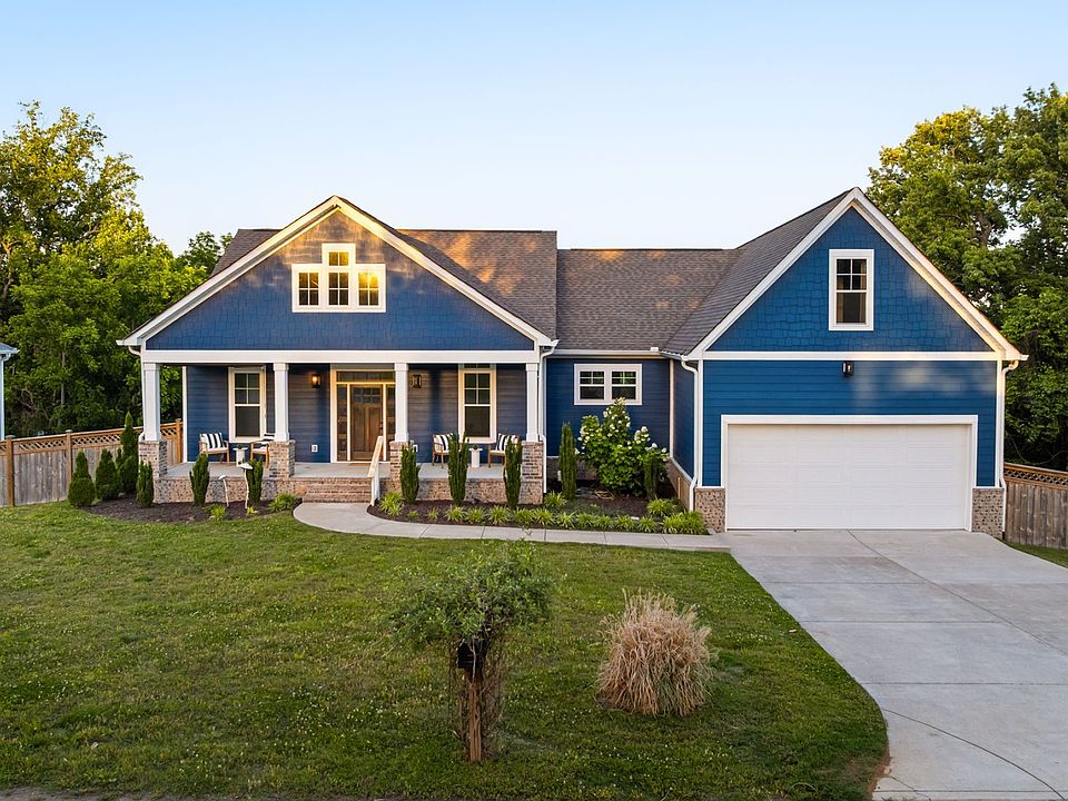 1st image of 102 Riverwood Dr