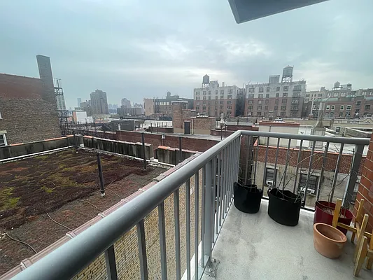 Rented by Nest Seekers International | media 17