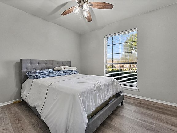 5th image of 1400 Pecos St