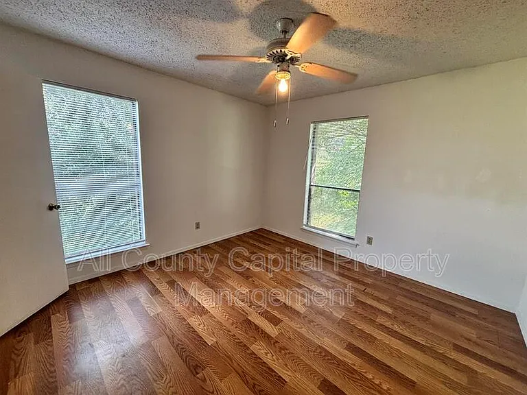 249 Craddock Ave #D — Photo 3