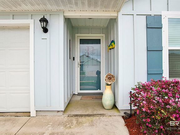 4th image of 22348 Aleutian Ave
