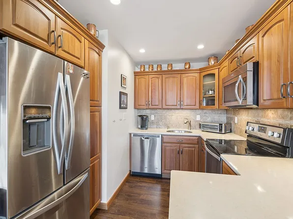 166-40 Powells Cove Blvd #9B, Queens, NY 11357