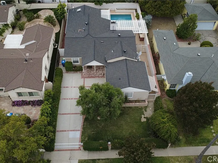 5339 Veloz Ave — Photo 3