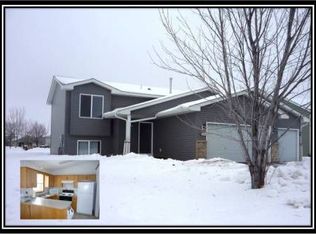 4794 Farmstead Dr, Monticello, MN 55362
