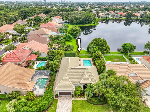 144 Oakwood Lane, Palm Beach Gardens, FL 33410