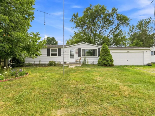 5982 Avalon Cir, Lexington, MI 48450