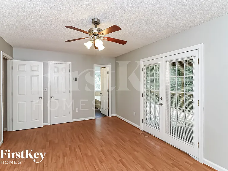 1688 Independence Dr — Photo 11
