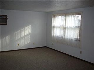 5th image of 104 Wise St
