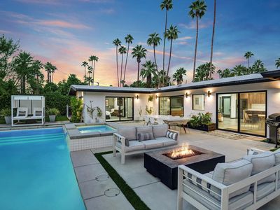 1555 S Indian Trl, Palm Springs, CA, 92264