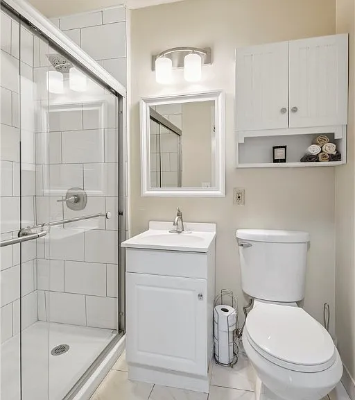 40 Lakeview Cir #2 — Photo 11