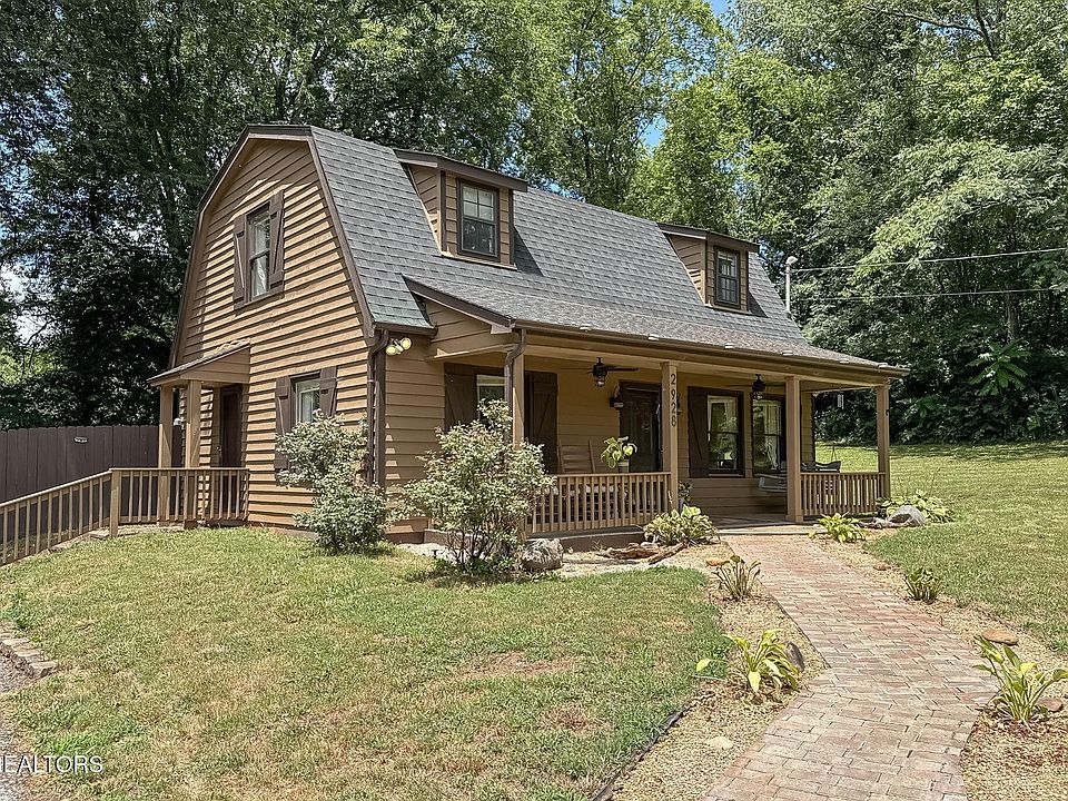 1st image of 2928 Bluegrass Ln