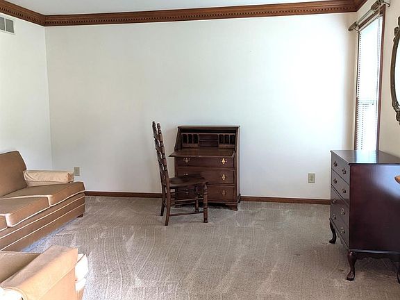5th image of 5760 Mount Vernon Dr
