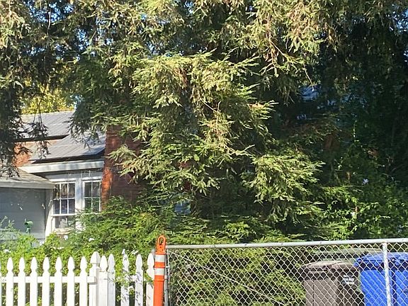 2nd image of 2994 Grant St