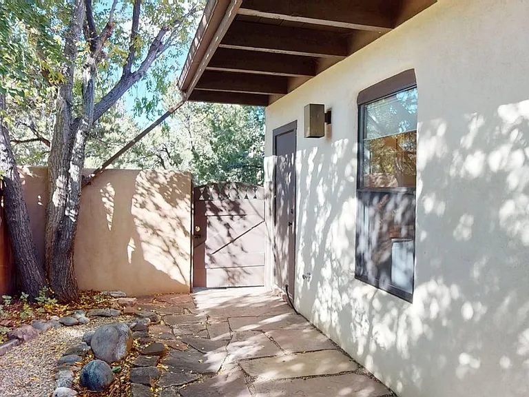 948 Los Lovatos Rd — Photo 15
