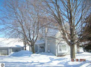 16142 Center Rd, Traverse City, MI 49686