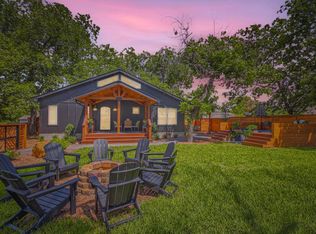852 N Houston Ave, New Braunfels, TX 78130