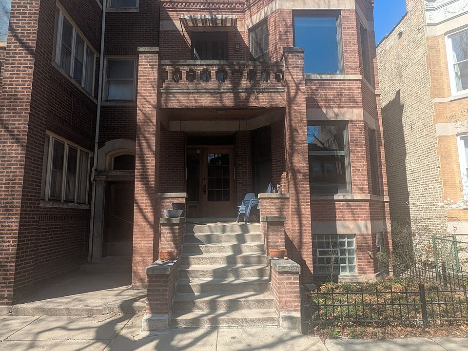 1st image of 1416 W Thome Ave #1