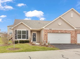 7044 Hidden Green Cir, Fox Lake, IL 60020