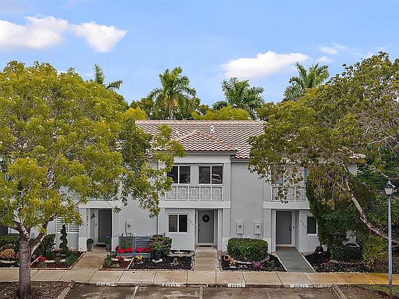 3rd image of 20815 NW 2nd Street #20815