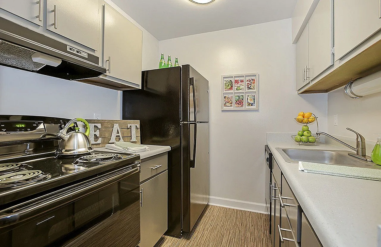 The Avalon Apartment Homes — Photo 1