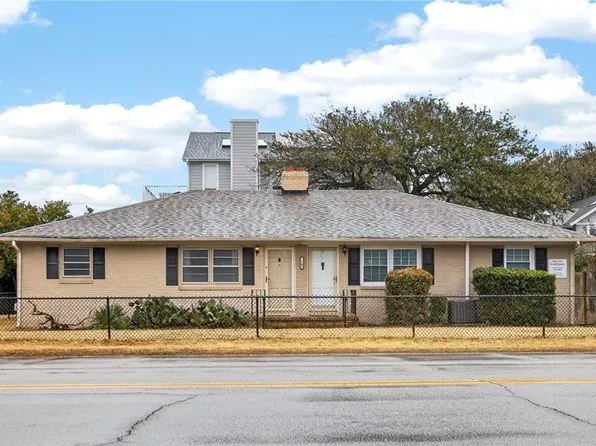 7709 Atlantic Ave #B, Virginia Beach, VA 23451