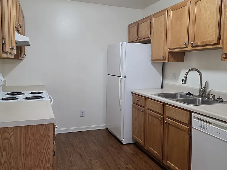 Kenzi Estates — Photo 23