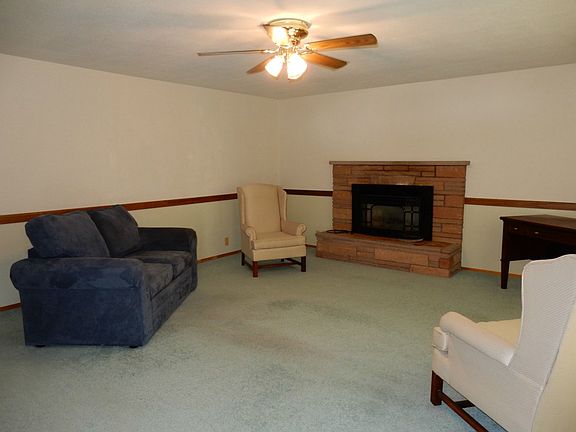 5th image of 2423 Glenn Ct SE