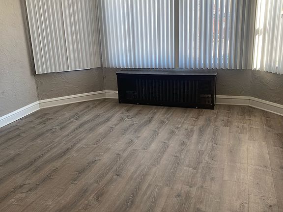 3rd image of 7546 S Marshfield Ave #1
