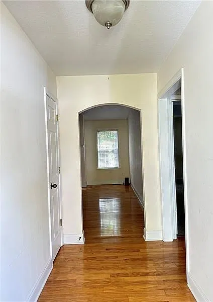 3 bed, 2.0 bath, 1575 sqft, $2,200 — Photo 3