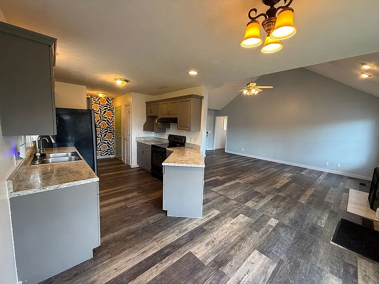 2017 Smith Cir — Photo 9