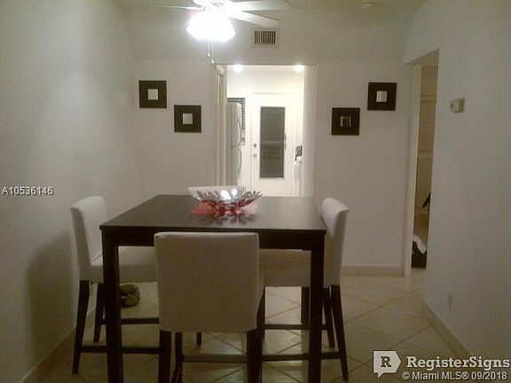 4th image of 3922 NE 166th St APT 207