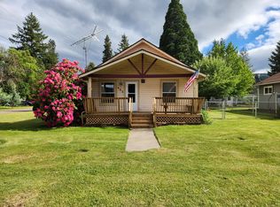 442 South St, Butte Falls, OR 97522