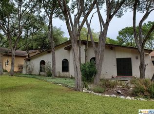 818 Twin Oaks Dr, New Braunfels, TX 78130