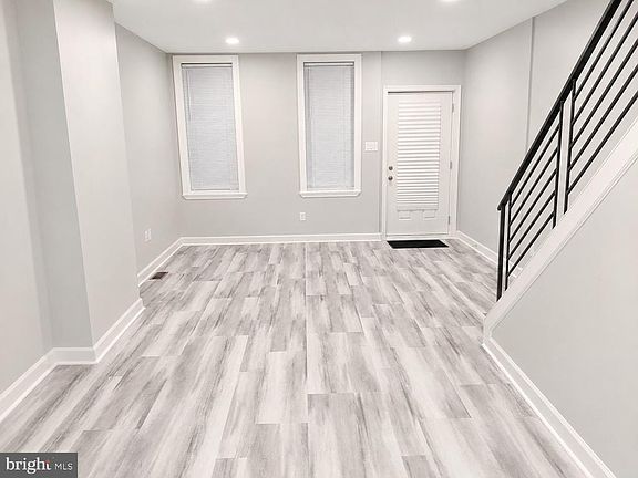 4th image of 3133 Euclid Ave