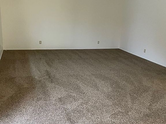 3rd image of 3153 Eucalyptus St APT 4