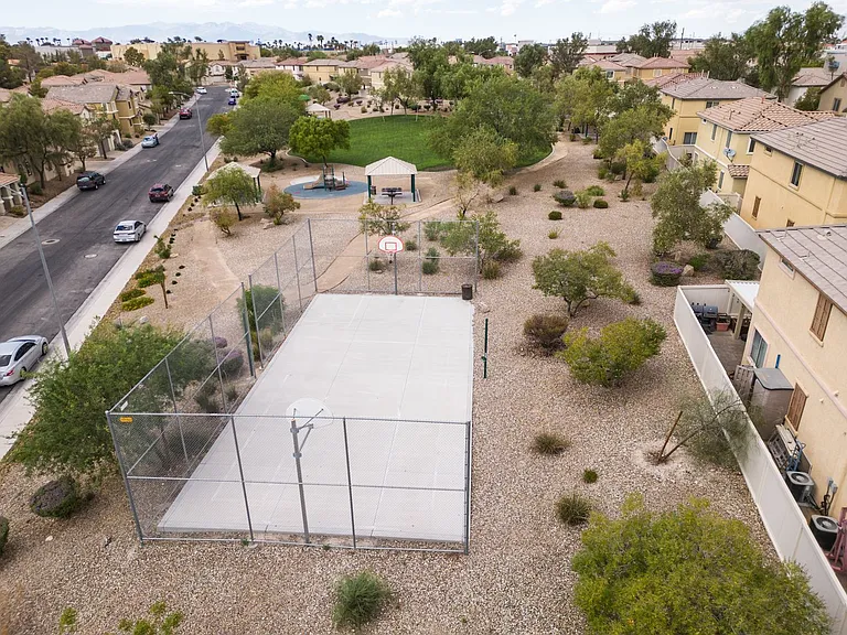 791 Sunrise Crossing St — Photo 29