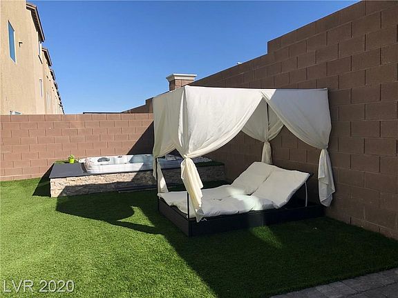 5th image of 8103 Haywood Estate Ave